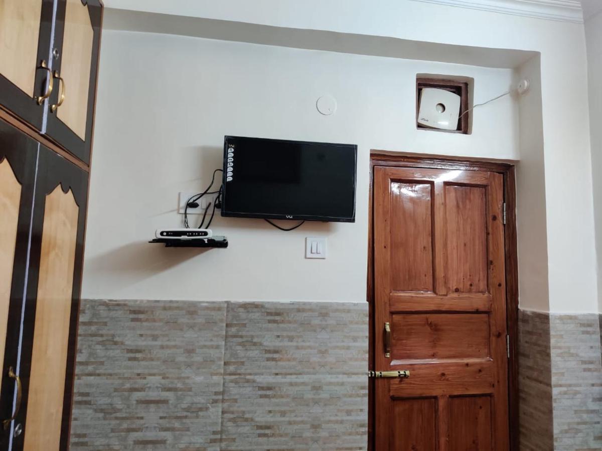 Mehdudia Guest House ชิมลา ภายนอก รูปภาพ